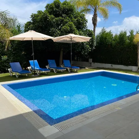 Iasonas Villas Coral Bay *